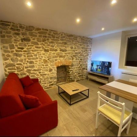 Appartement Avec Terrasse Quimper Exterior photo